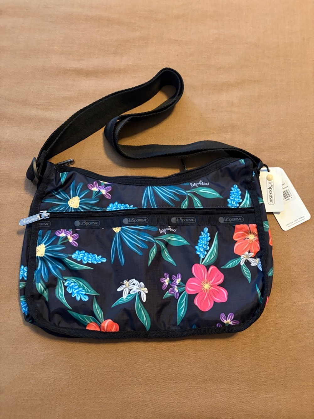 NWT LeSportsac Classic Hobo in wildflower print